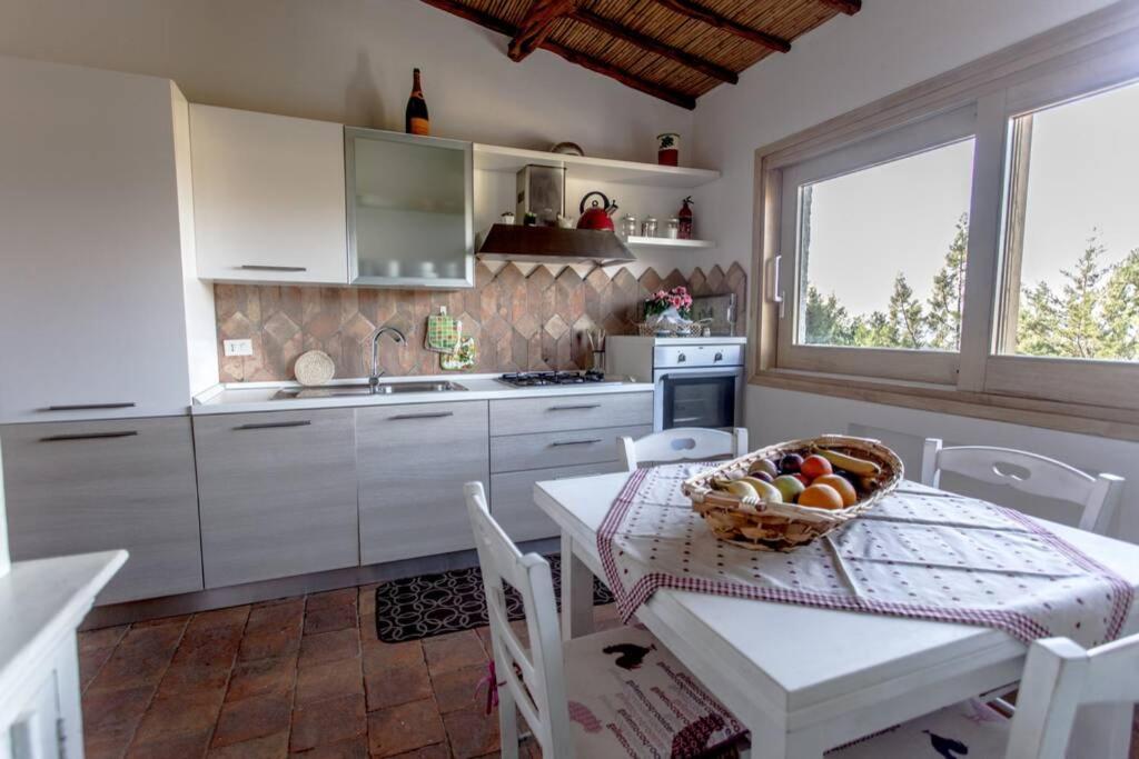 Villa Con Piscina Vista Mare Cala Bitta